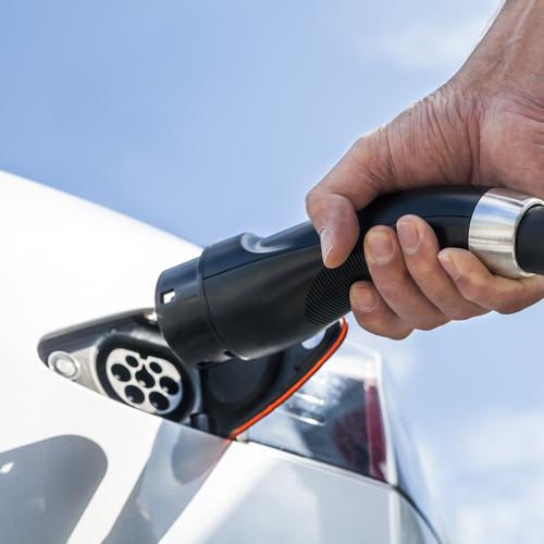 PGE offers electric vehicle charger rebates to residential customers
